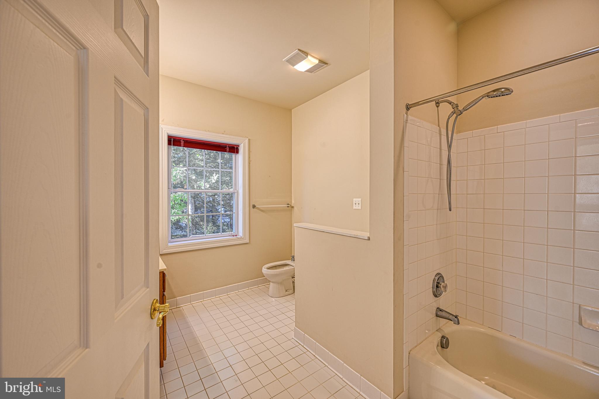 401 Laurelwood Dr