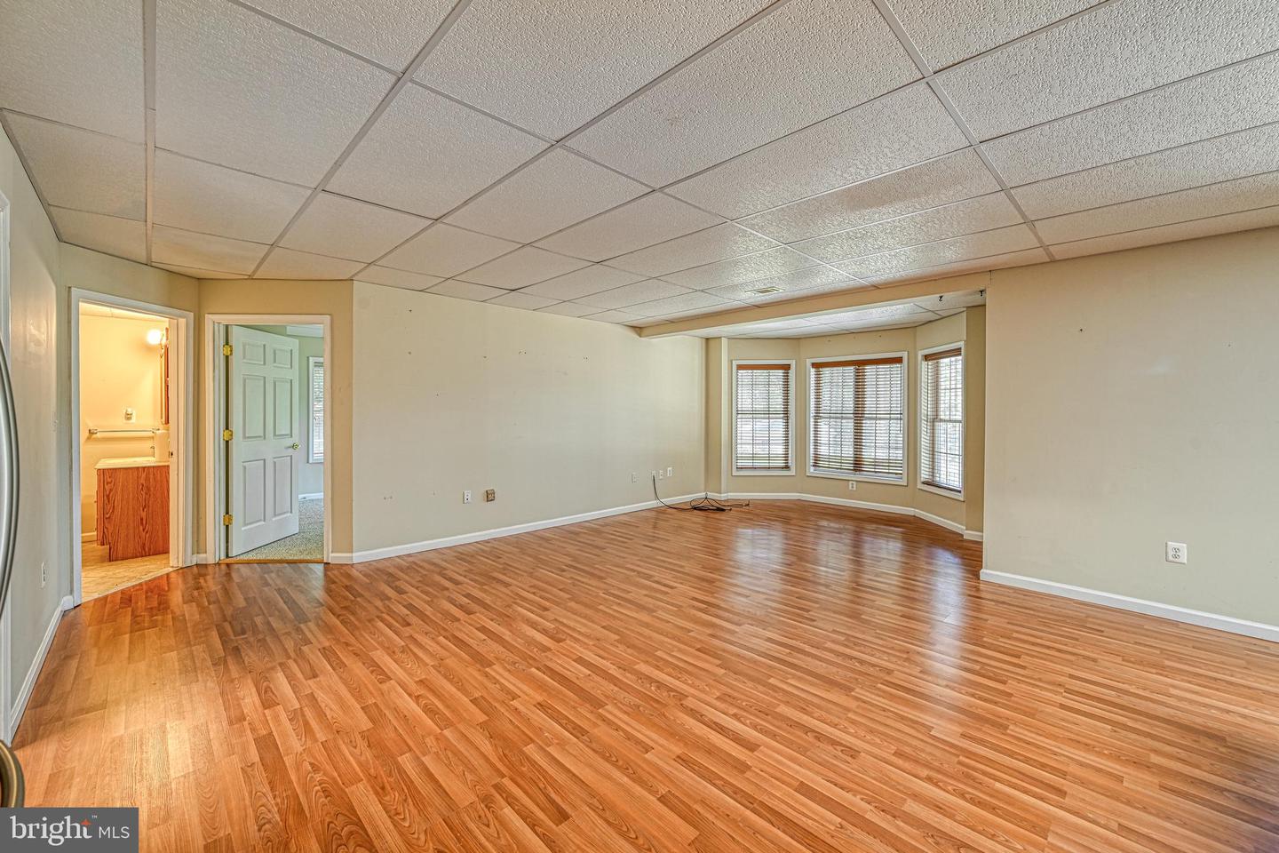 401 Laurelwood Dr
