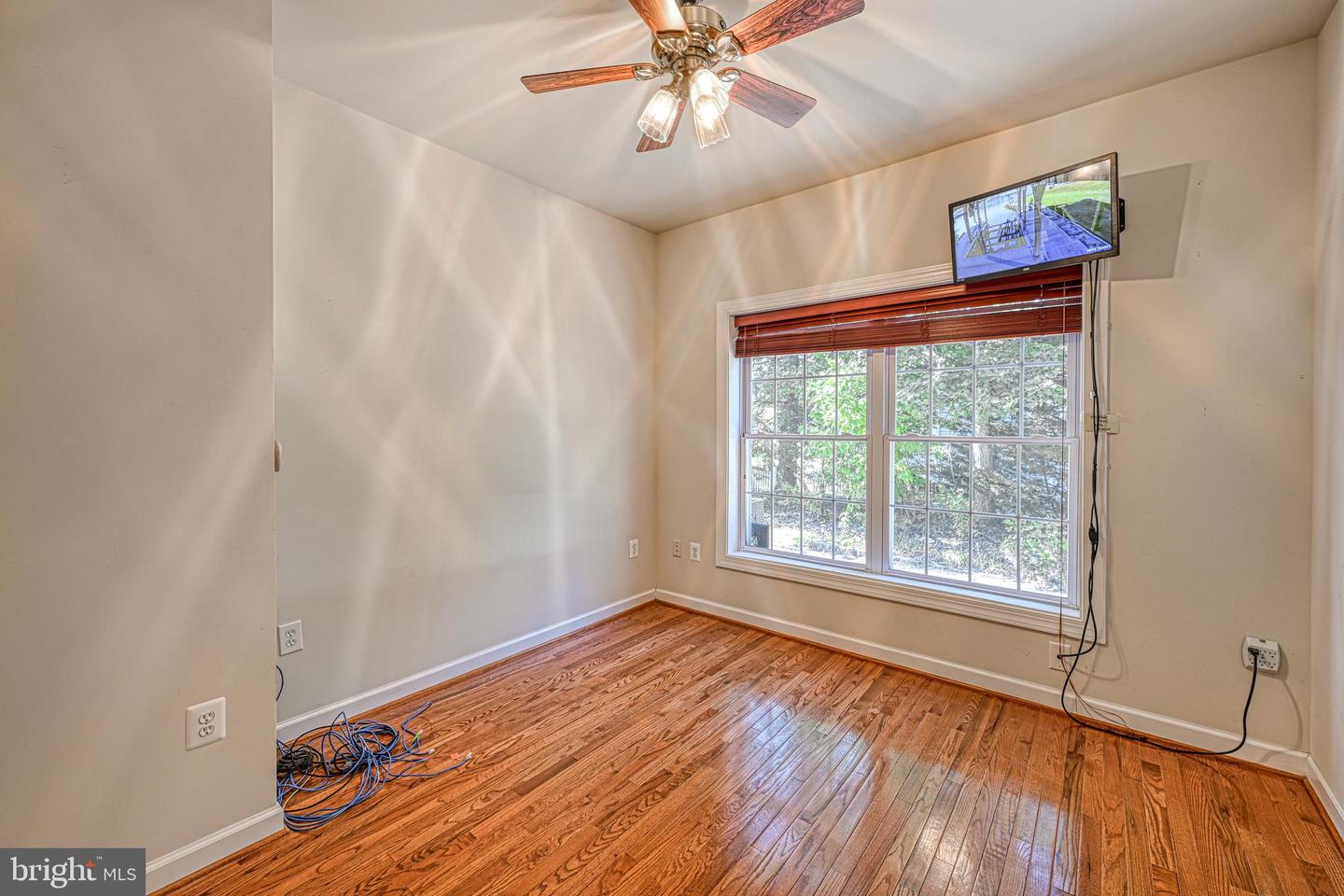 401 Laurelwood Dr