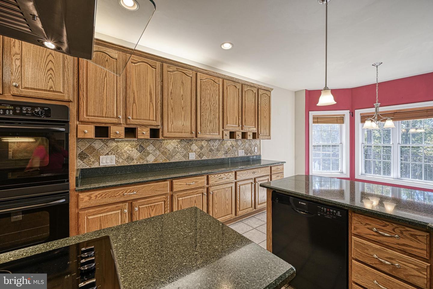 401 Laurelwood Dr