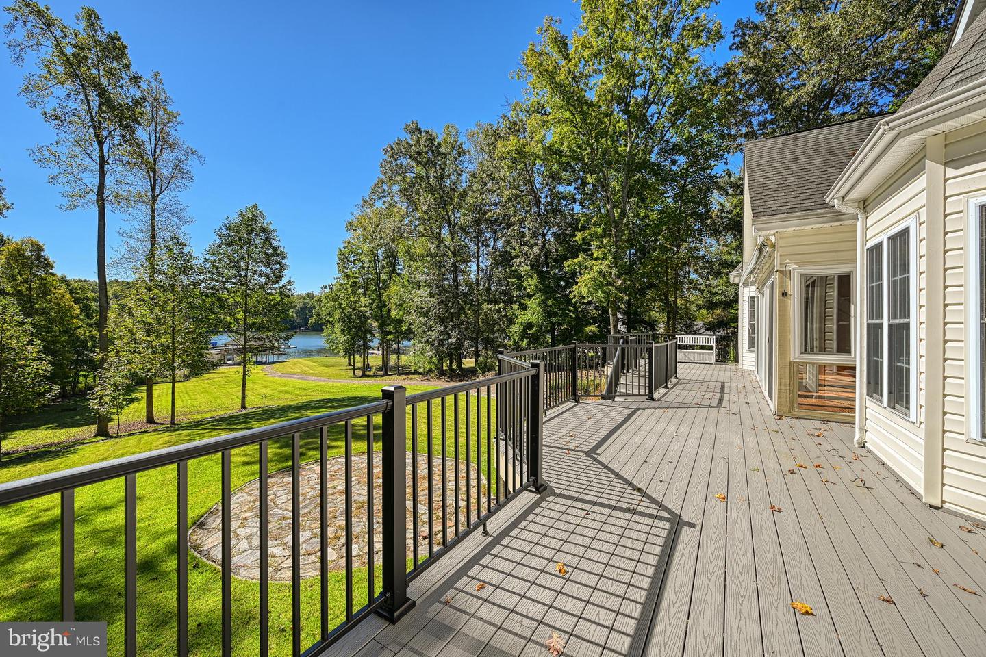 401 Laurelwood Dr