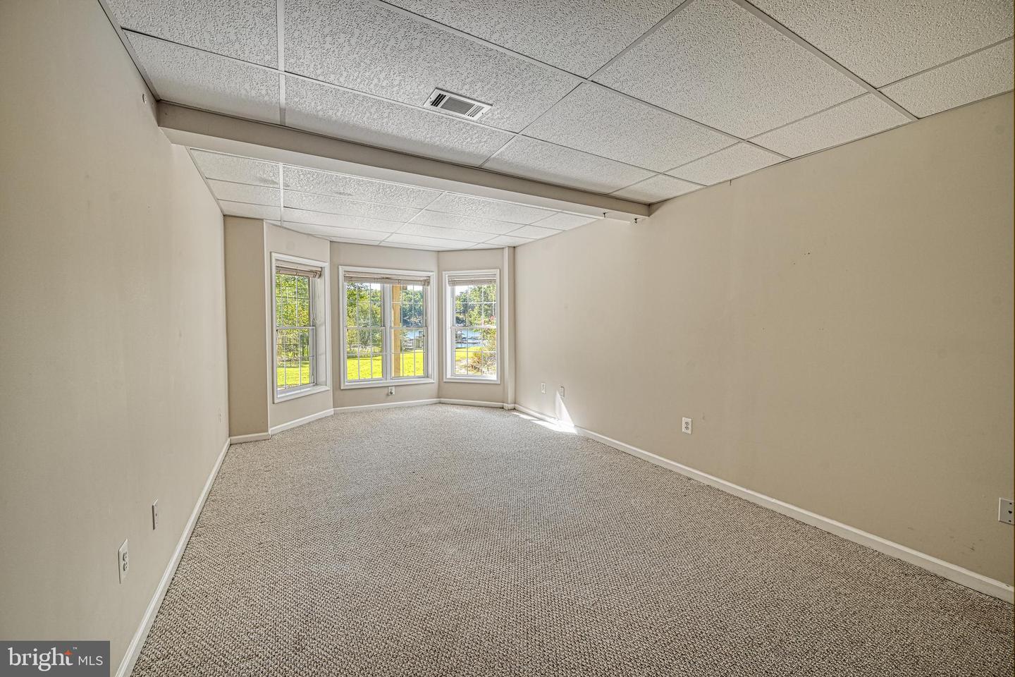 401 Laurelwood Dr