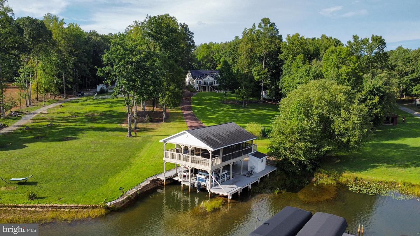 401 Laurelwood Dr