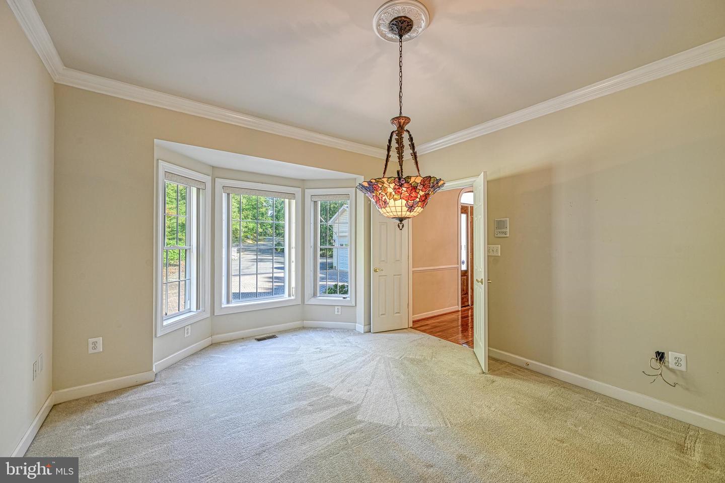 401 Laurelwood Dr