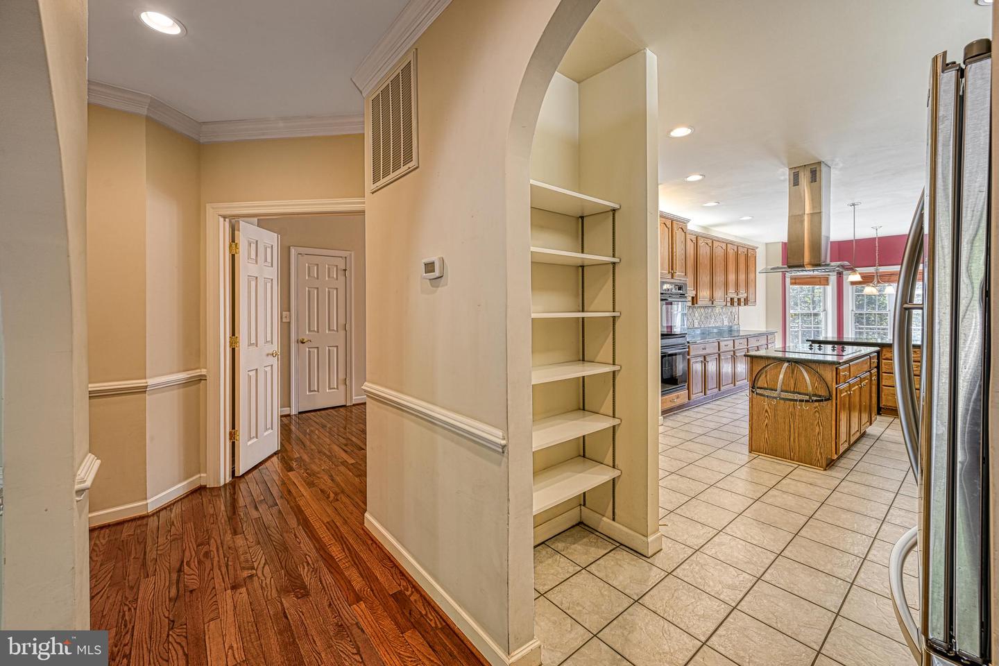 401 Laurelwood Dr