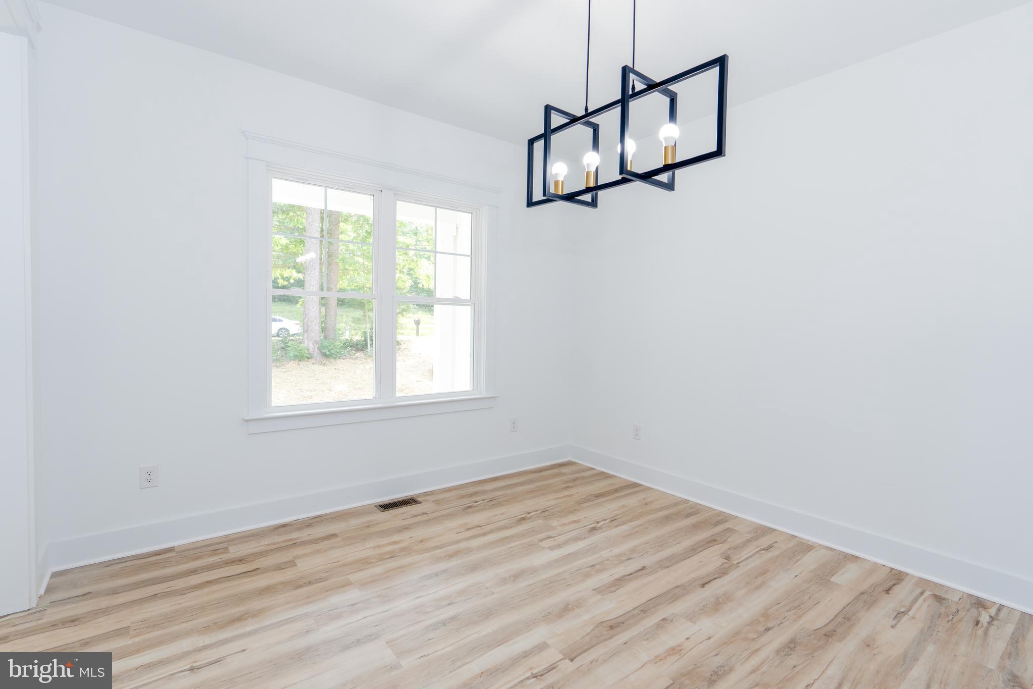 29 Dove Ct
