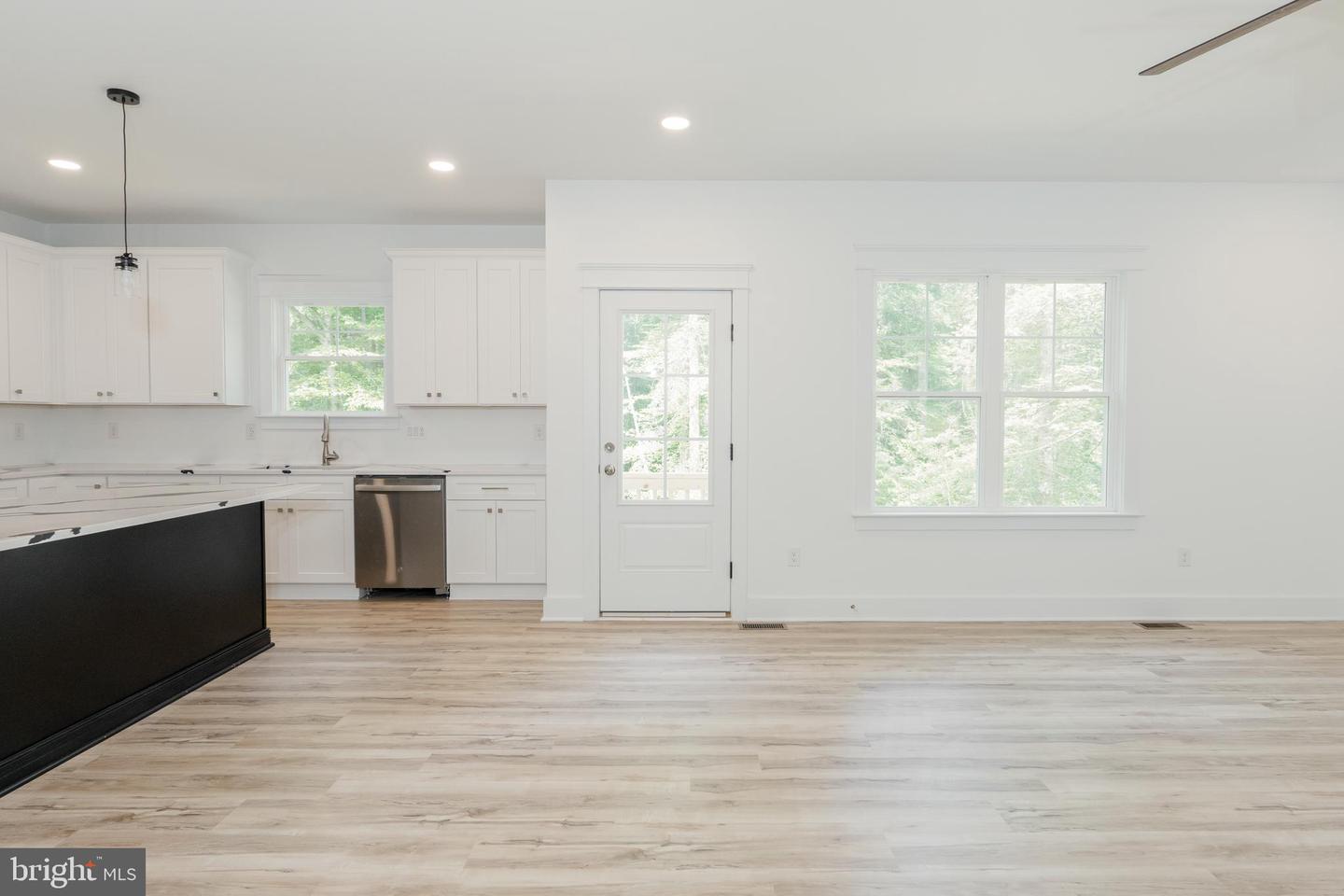 29 Dove Ct
