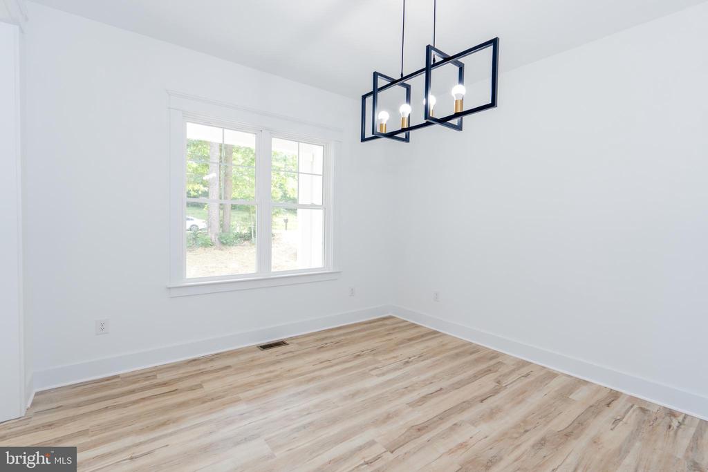 29 Dove Ct