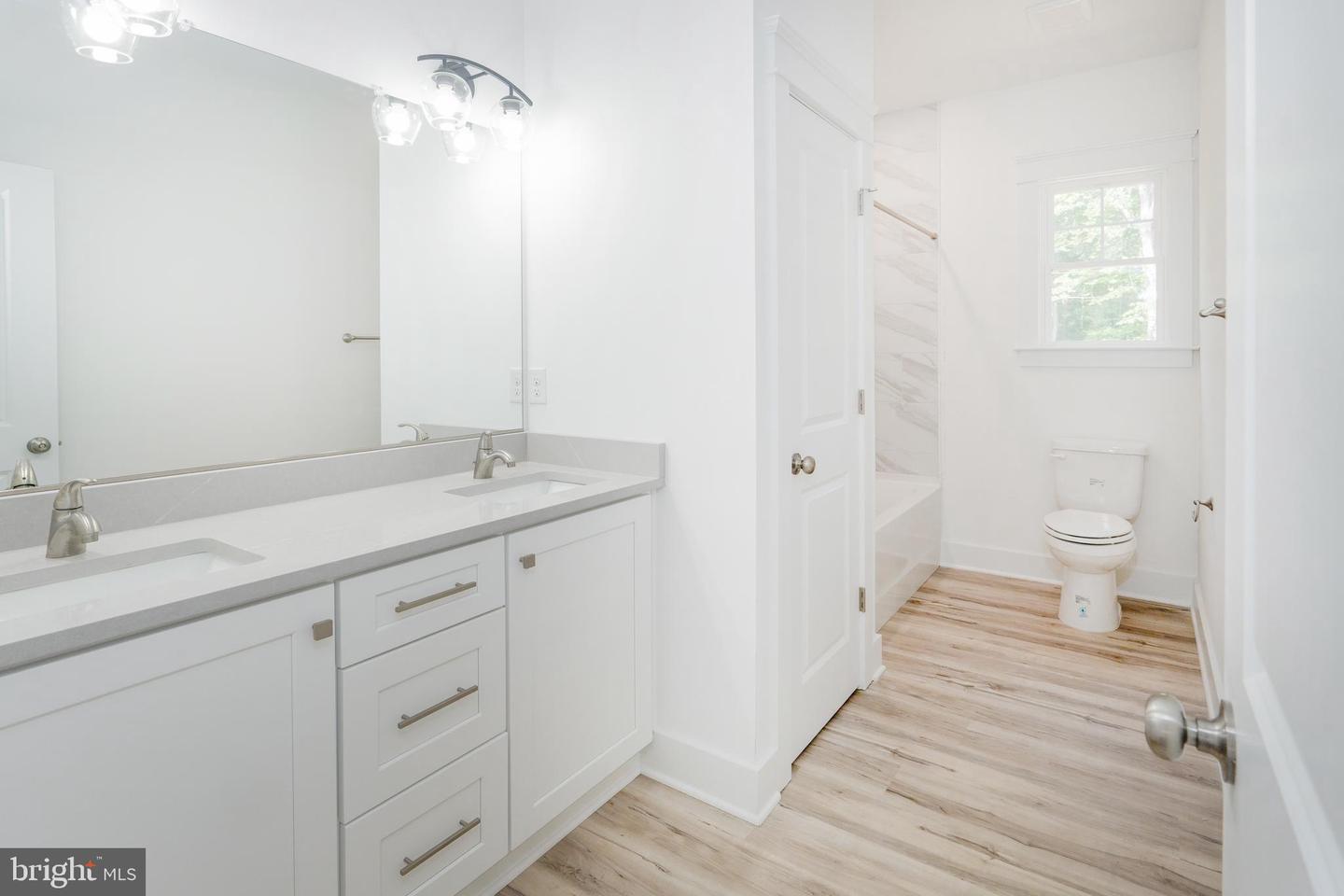 29 Dove Ct