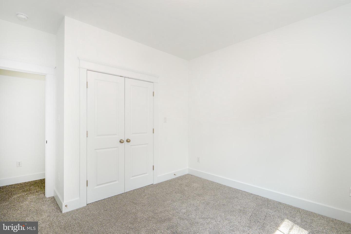 29 Dove Ct