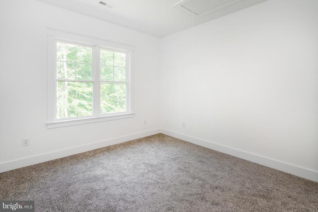 29 Dove Ct