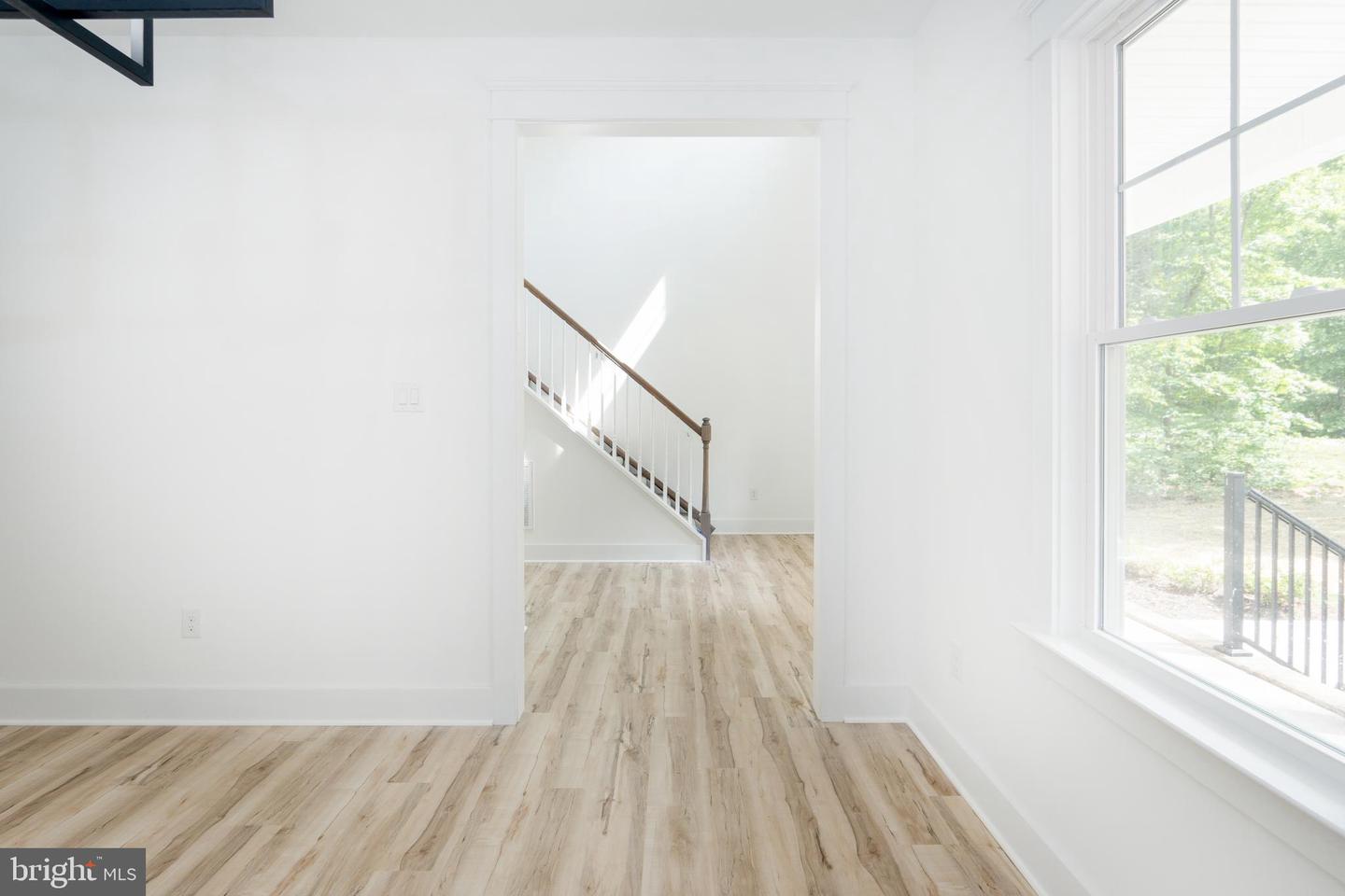 29 Dove Ct