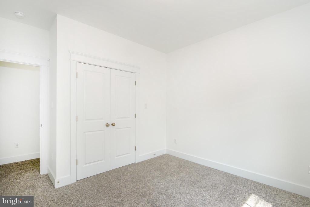 29 Dove Ct