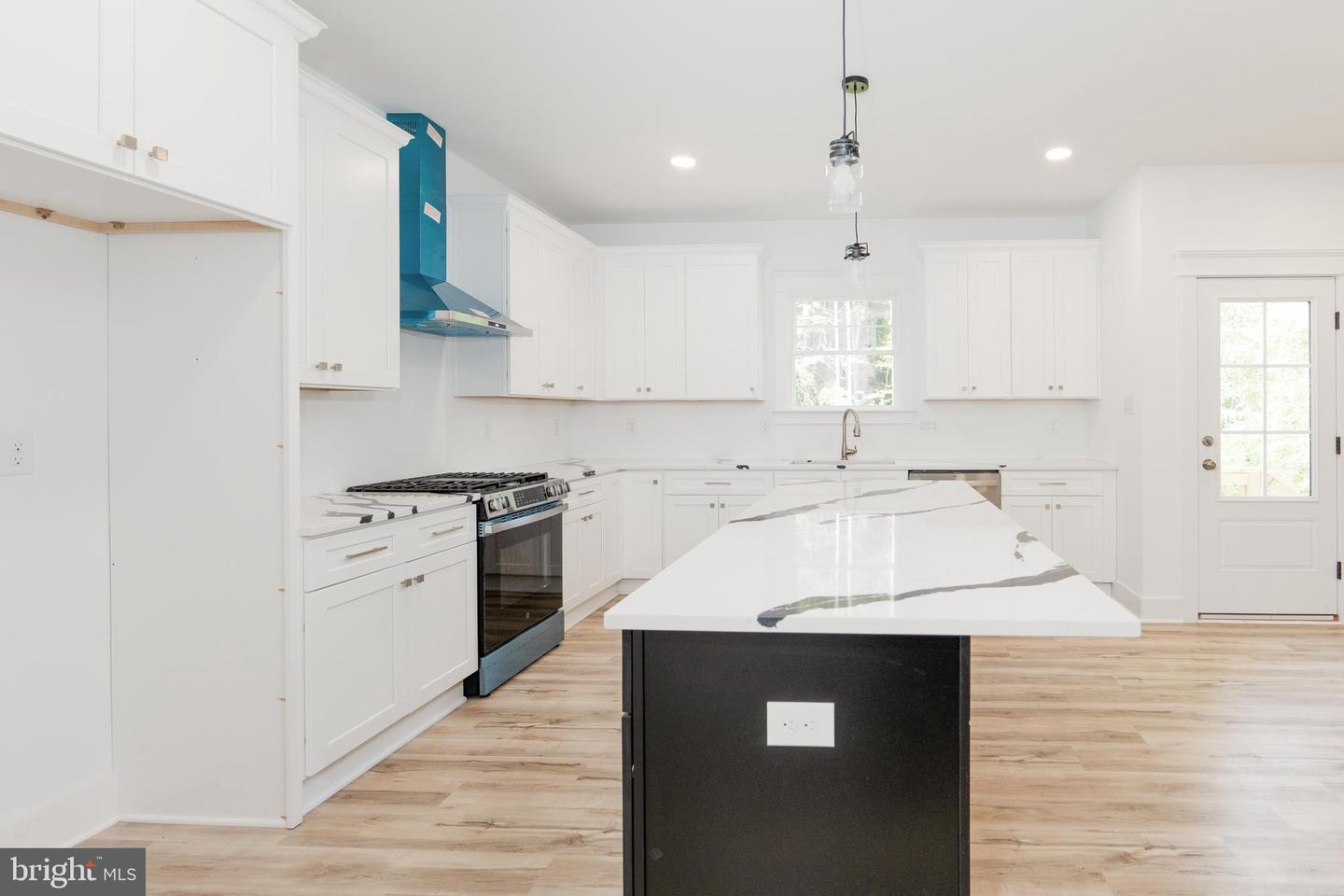 29 Dove Ct
