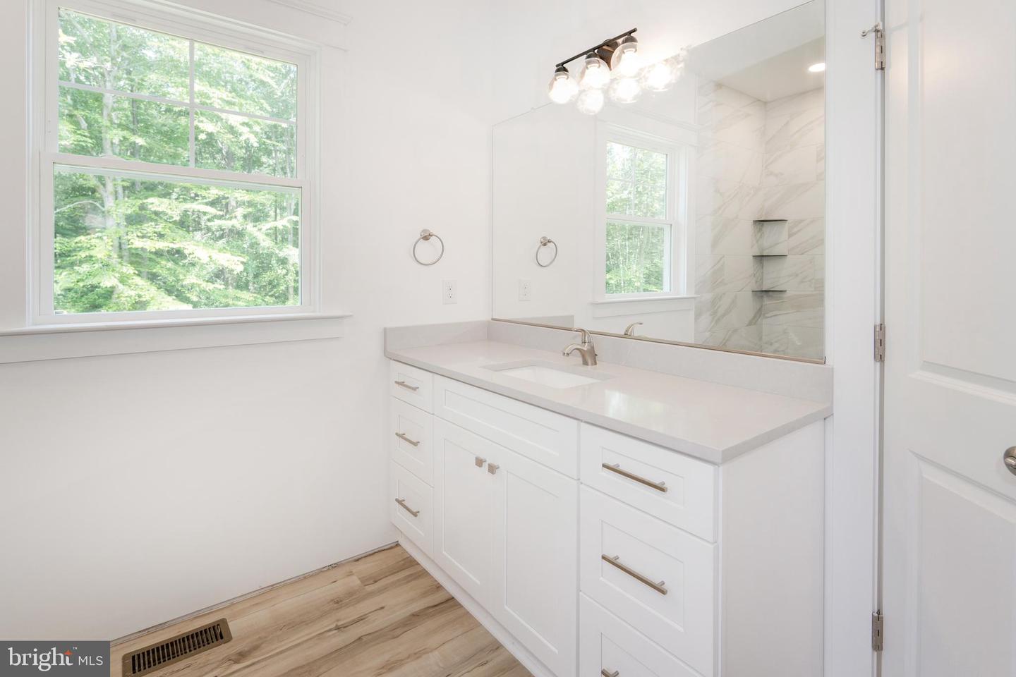 29 Dove Ct