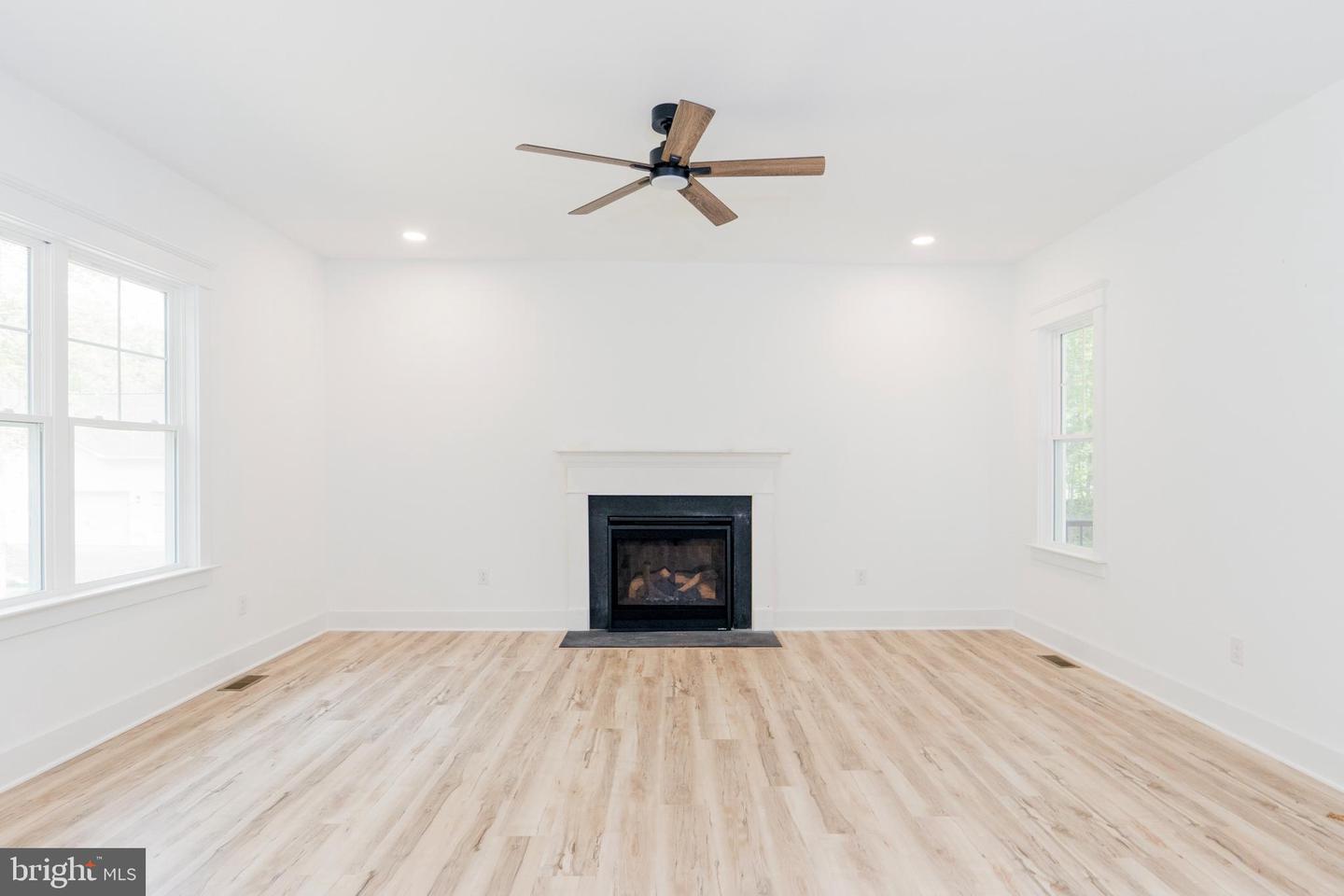 29 Dove Ct