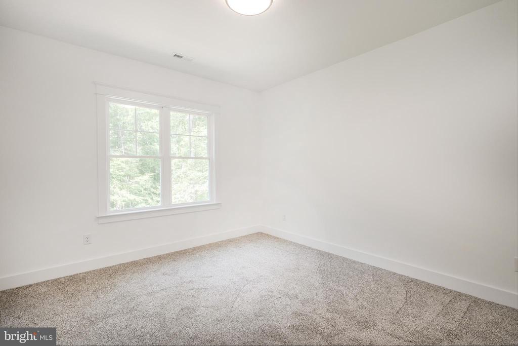 29 Dove Ct