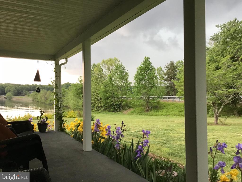 9646 Kentucky Springs