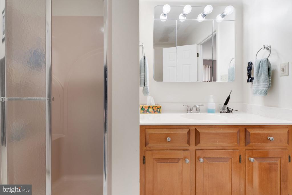 126 Woodger Cir