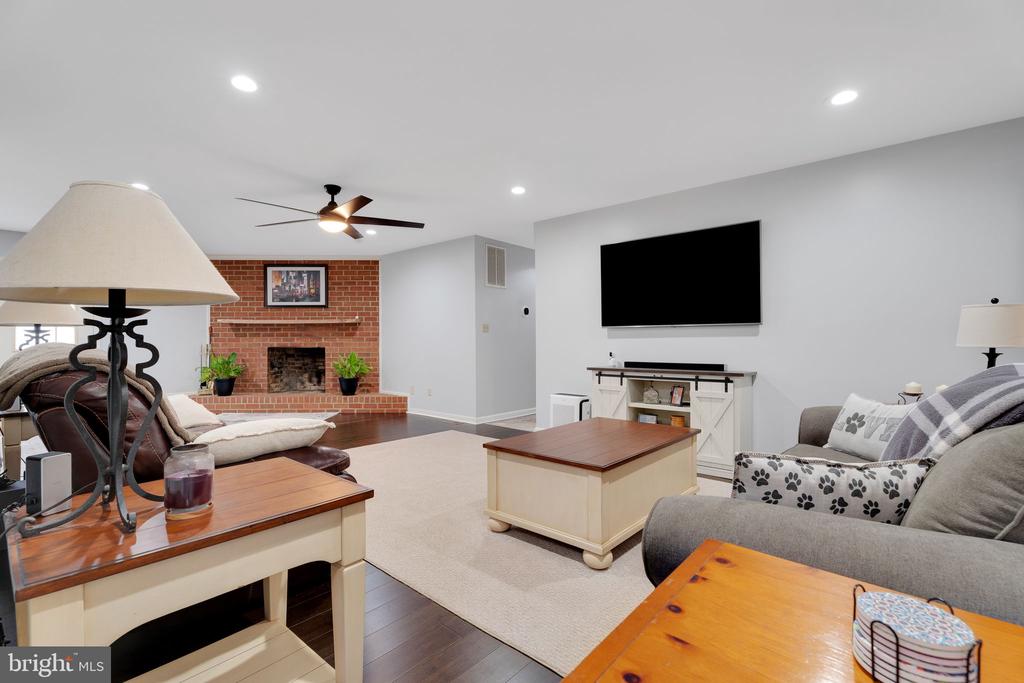 126 Woodger Cir