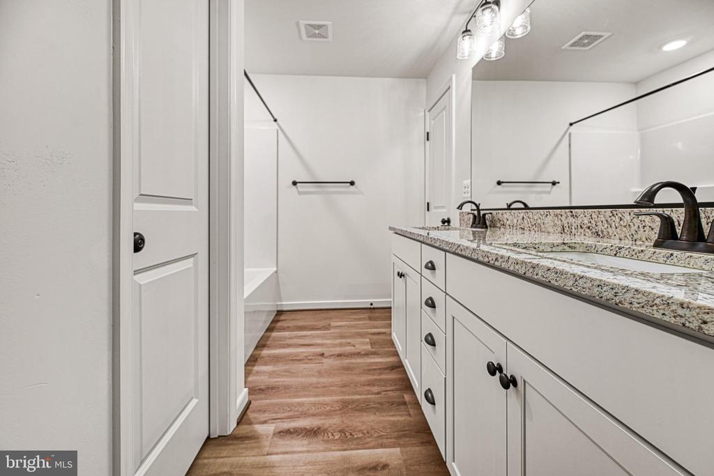 634 Hemlock Loop