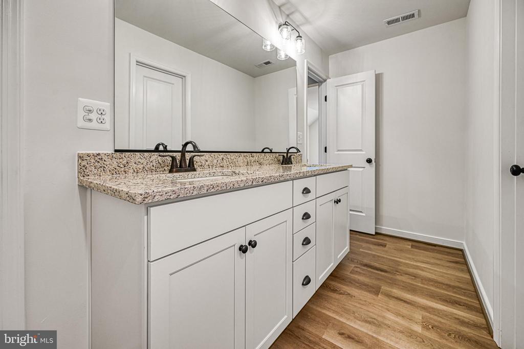 634 Hemlock Loop