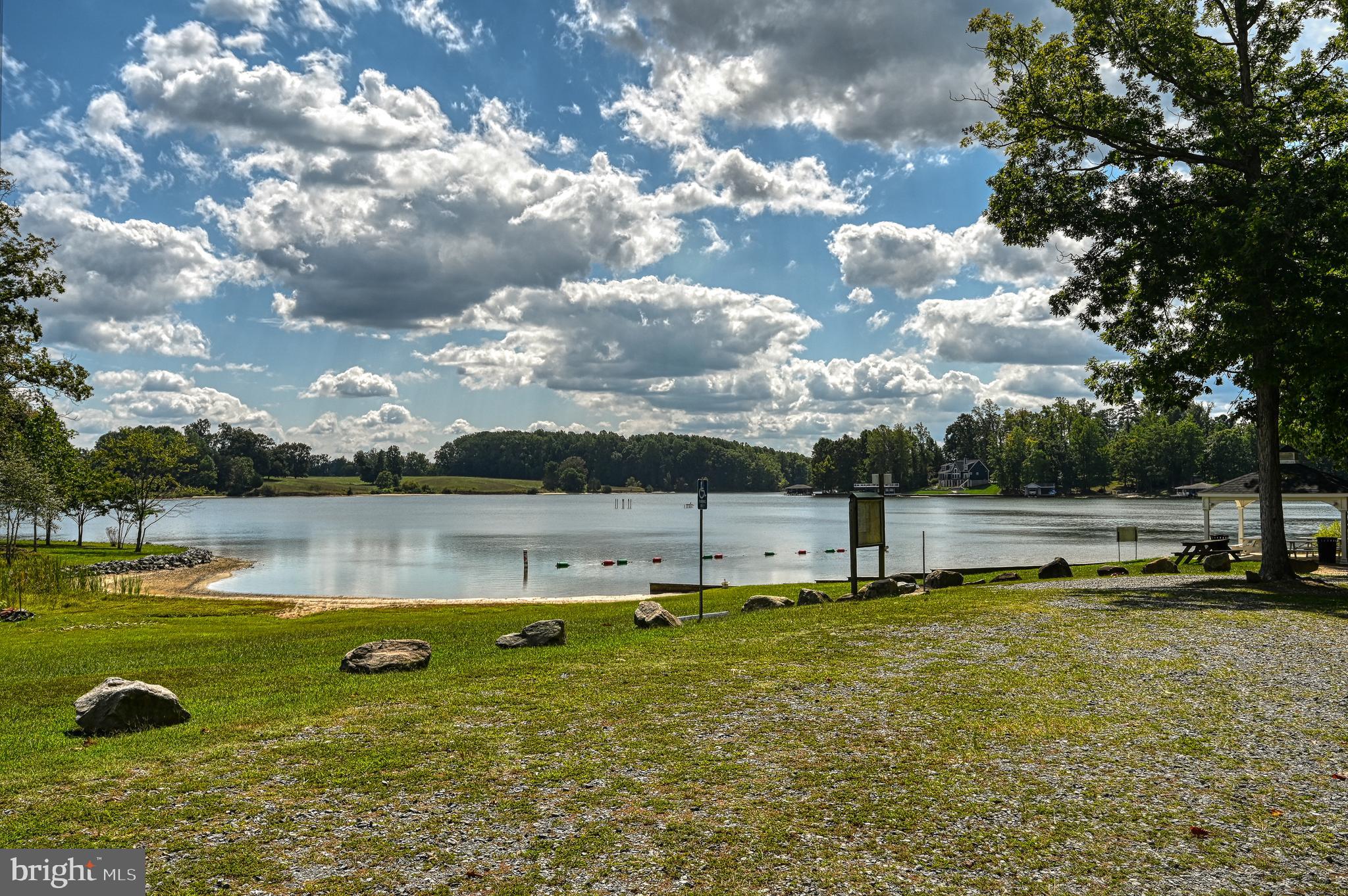 634 Hemlock Loop