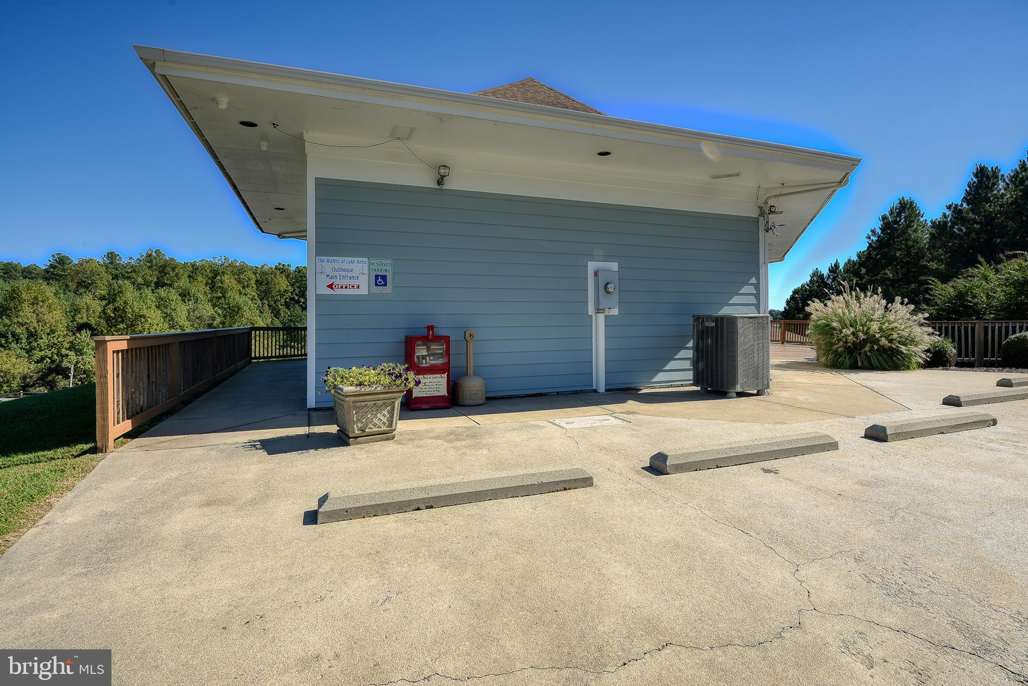 634 Hemlock Loop