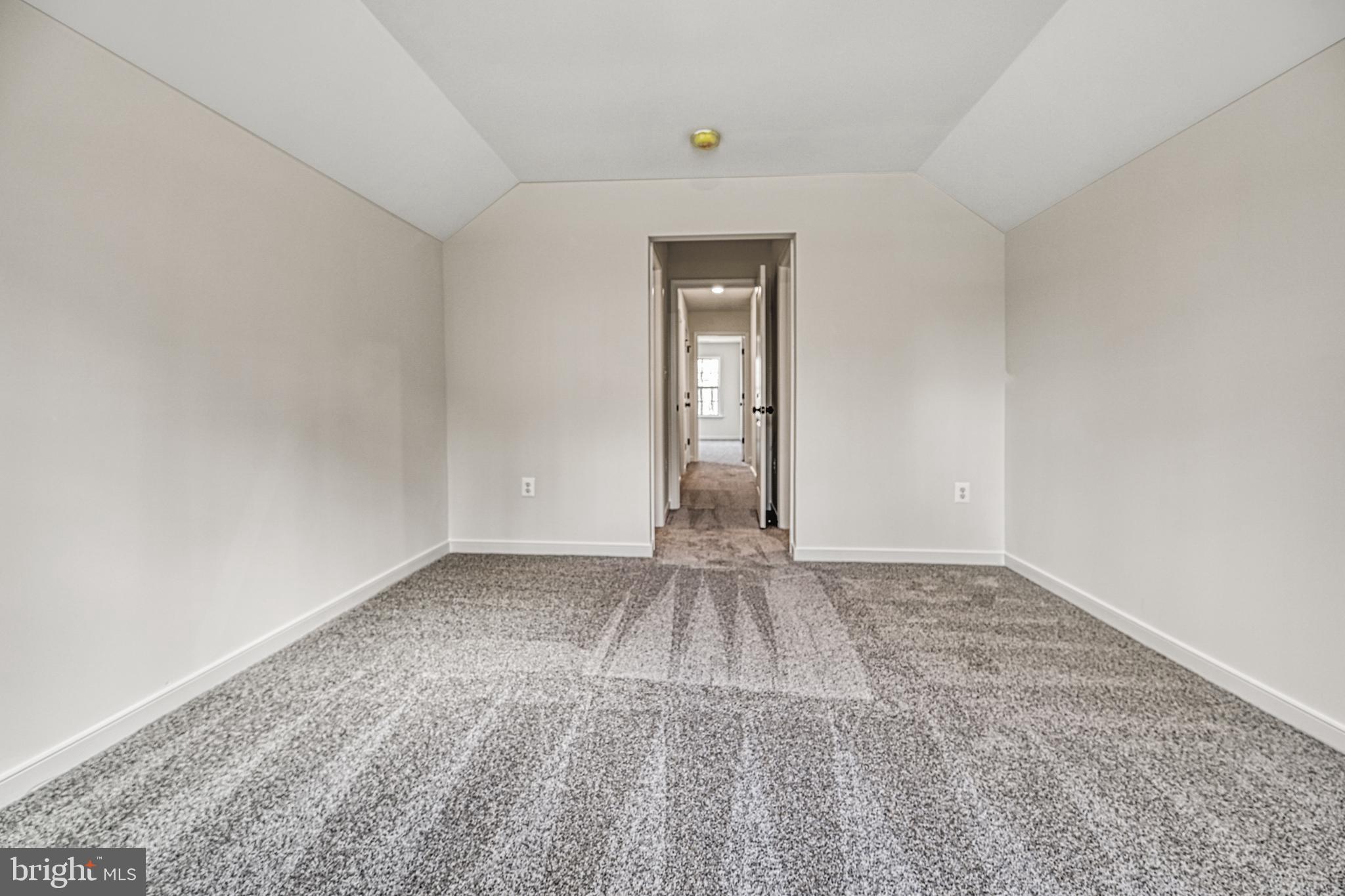 634 Hemlock Loop