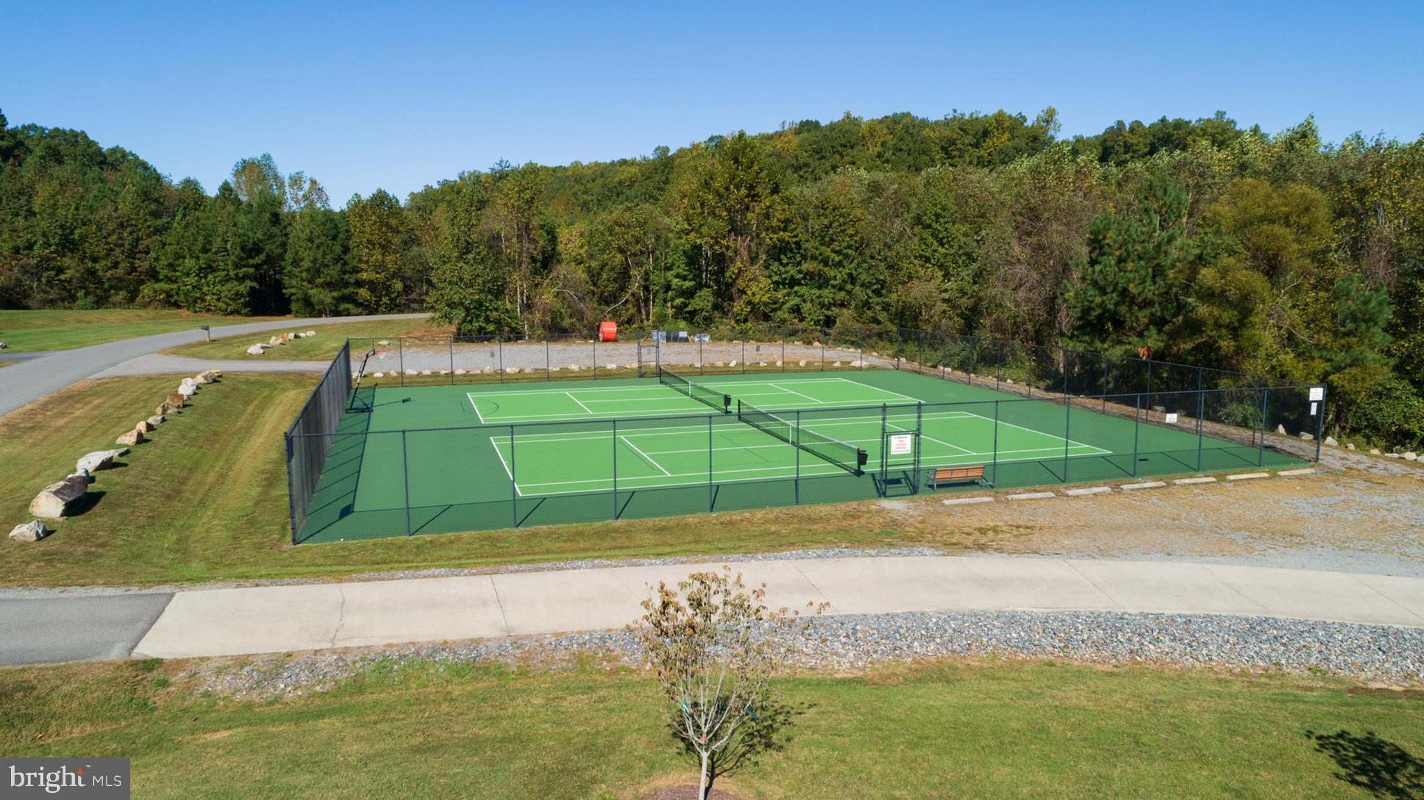 634 Hemlock Loop