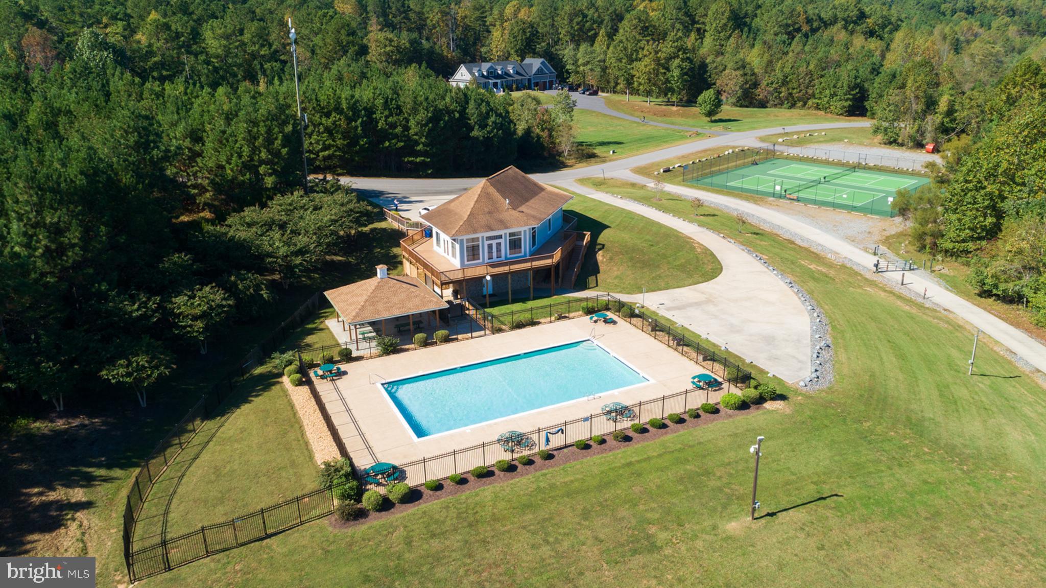 634 Hemlock Loop