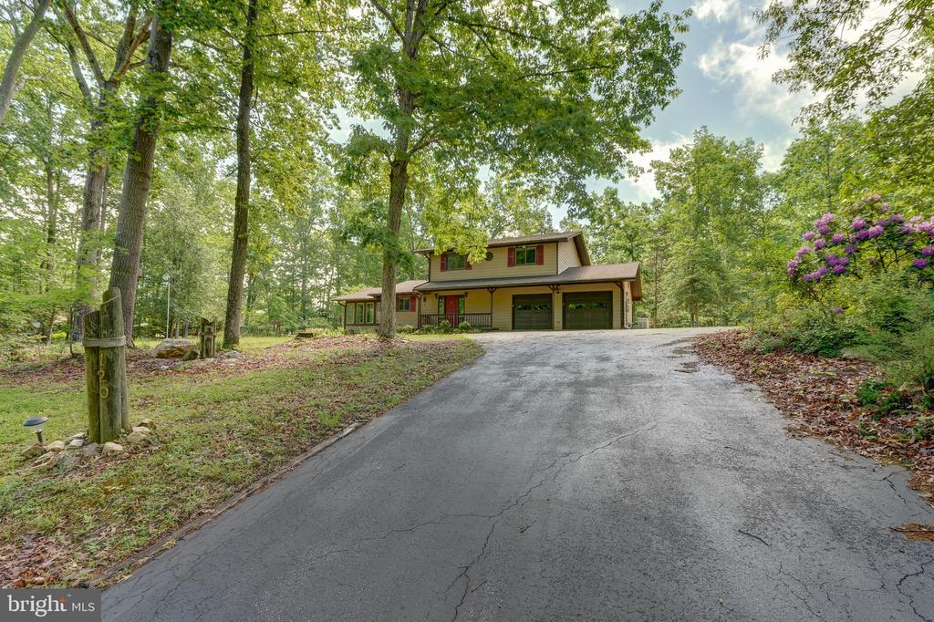 120 Lakewood Circle