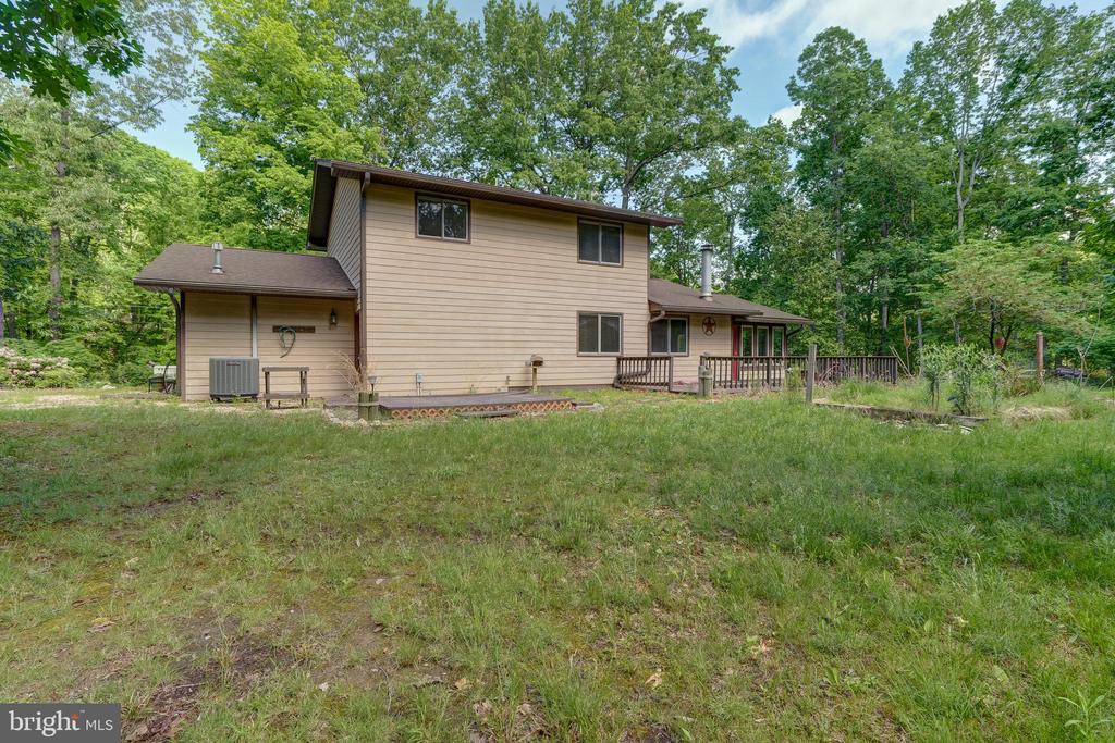 120 Lakewood Circle