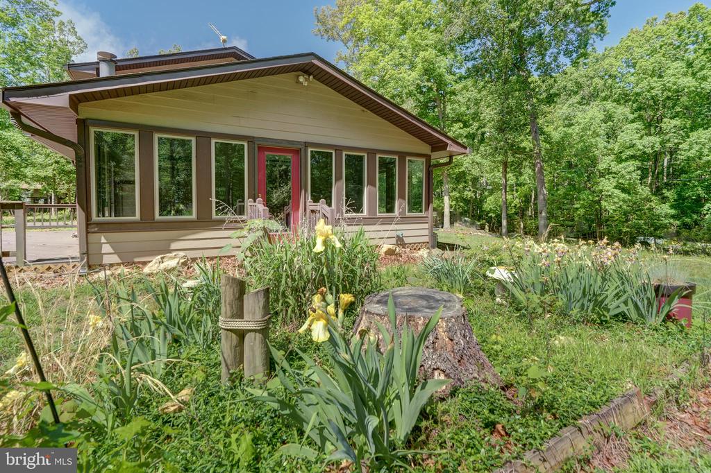 120 Lakewood Circle