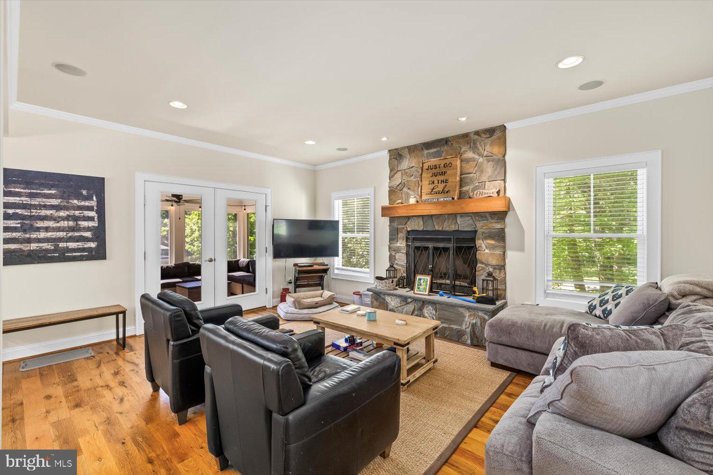 210 Maple Mull