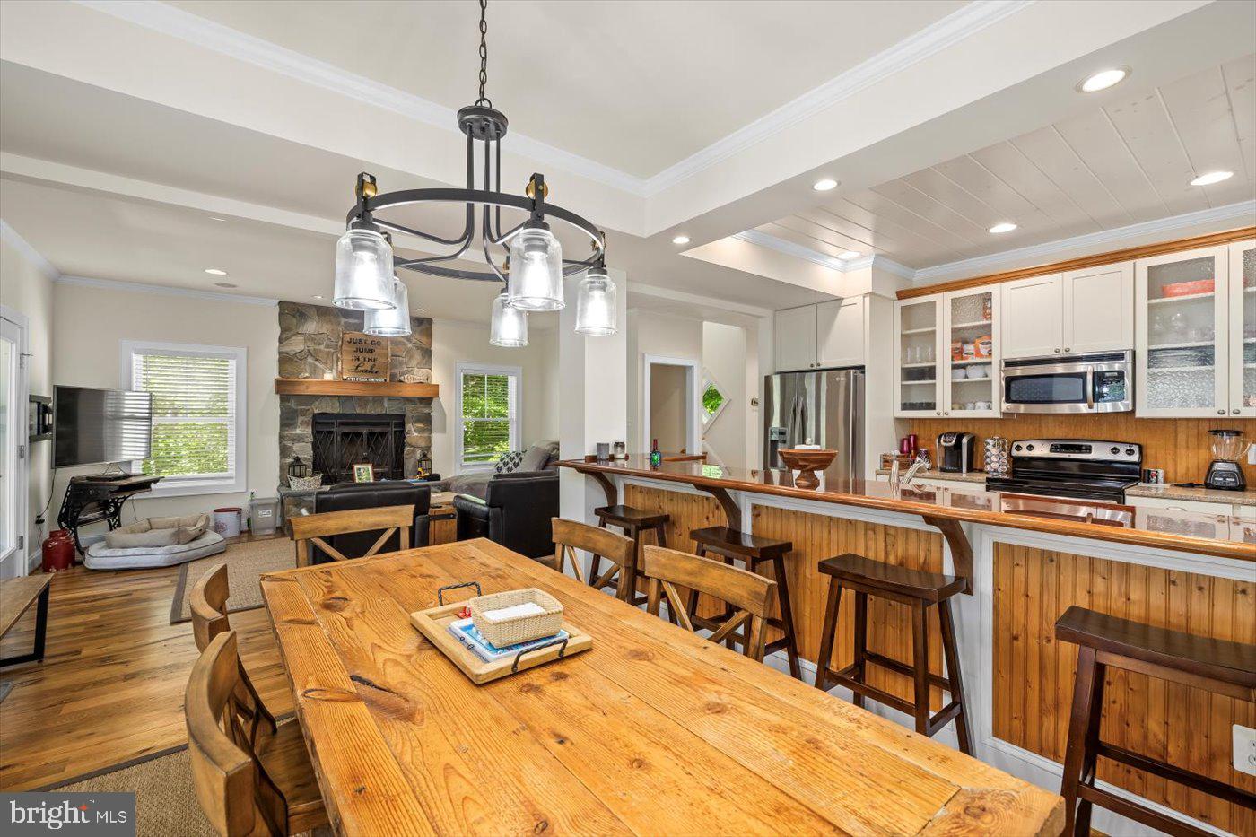 210 Maple Mull