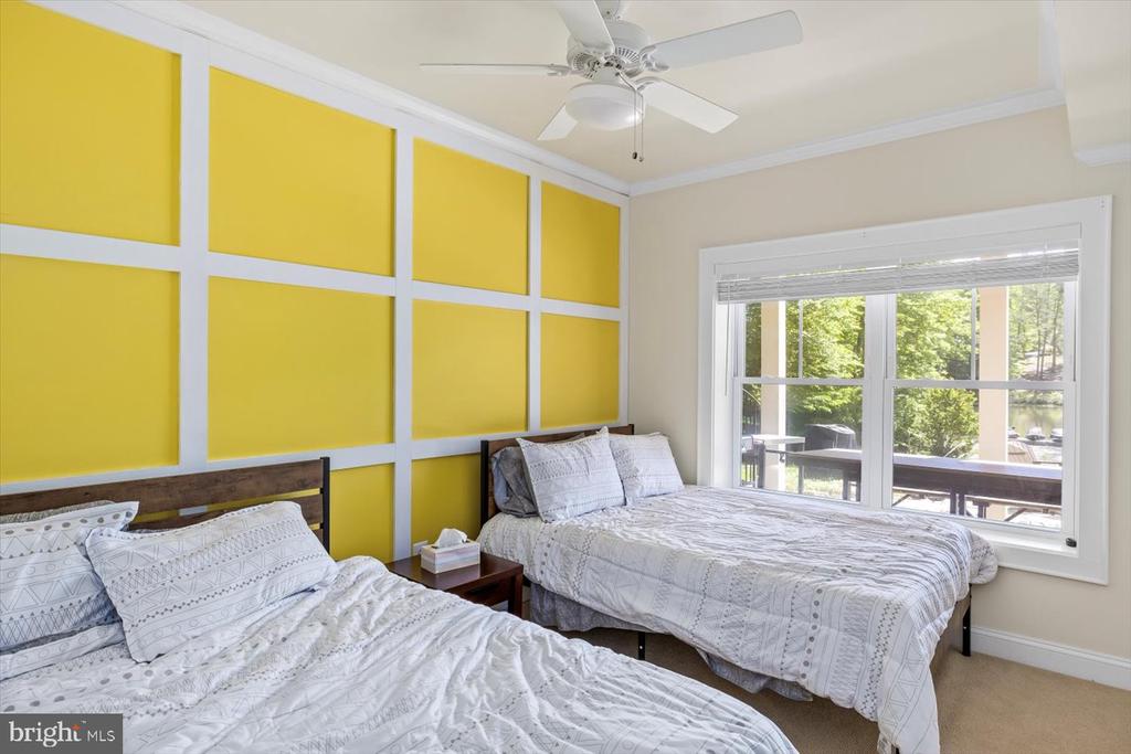 210 Maple Mull