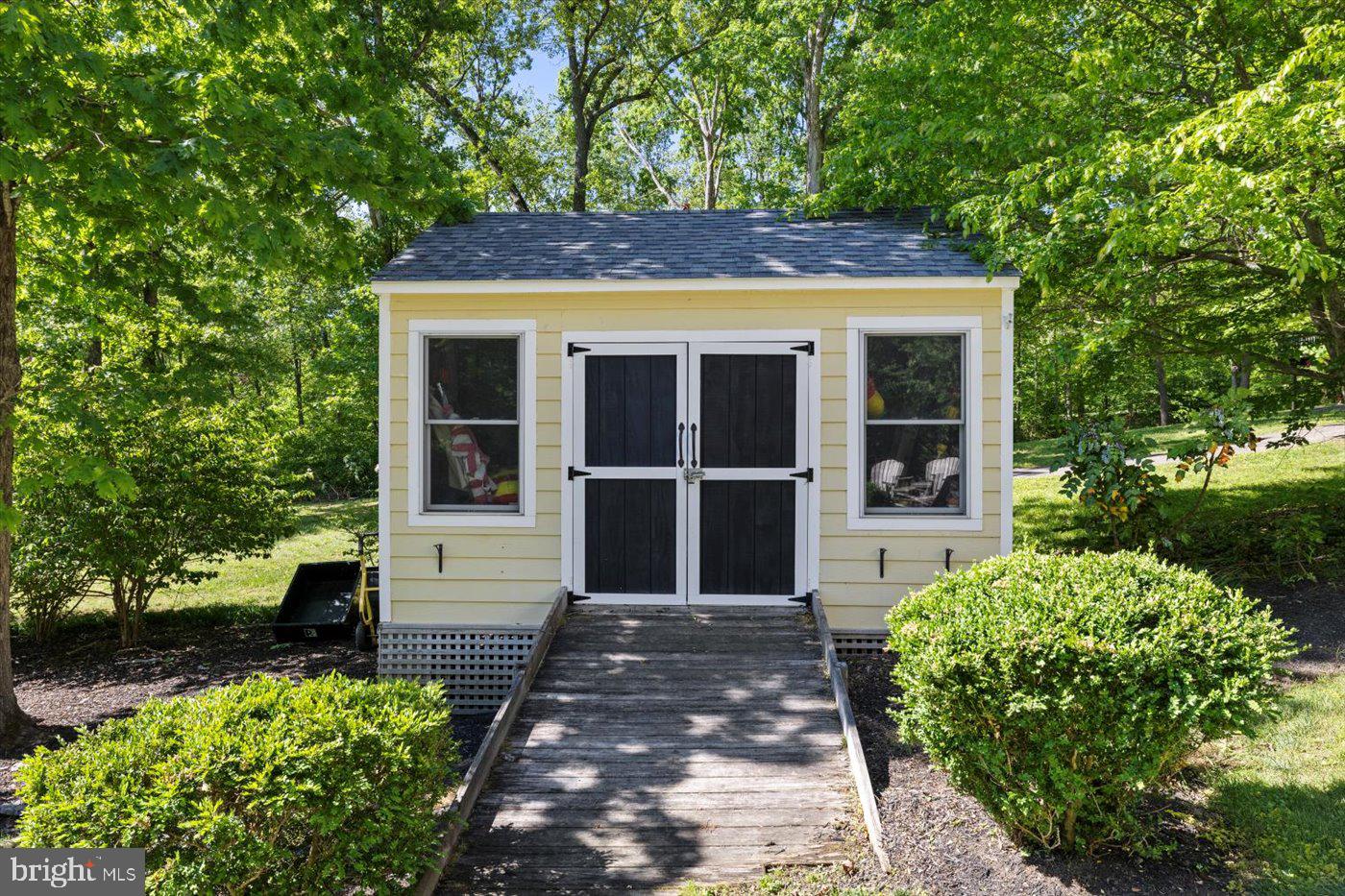 210 Maple Mull