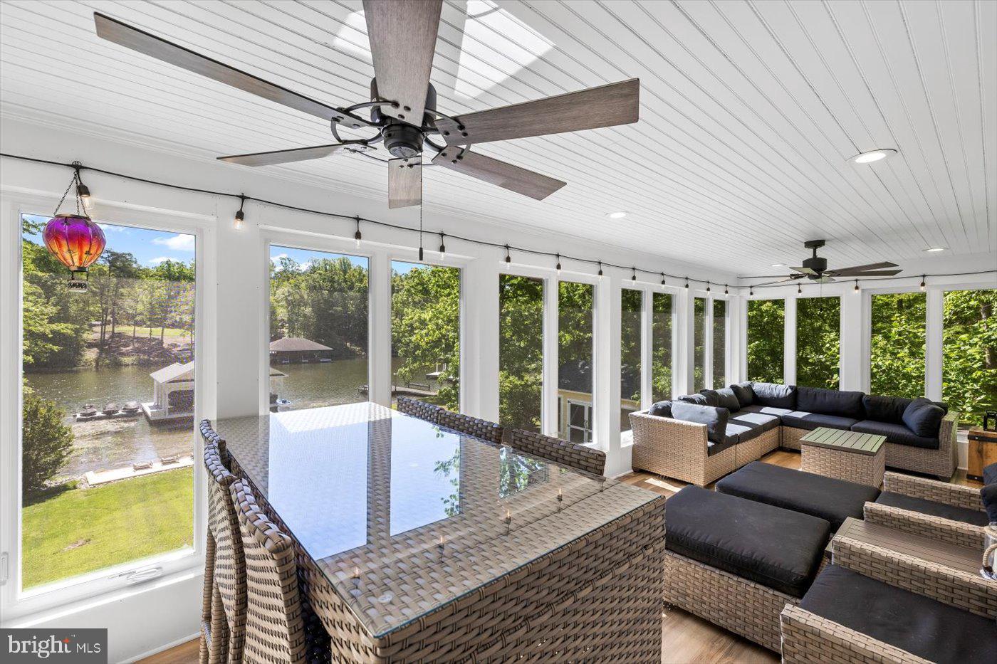 210 Maple Mull