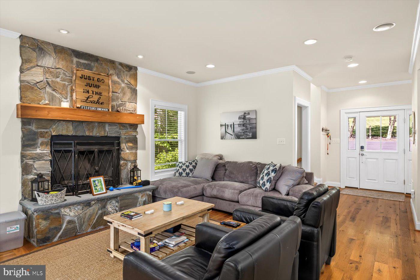 210 Maple Mull