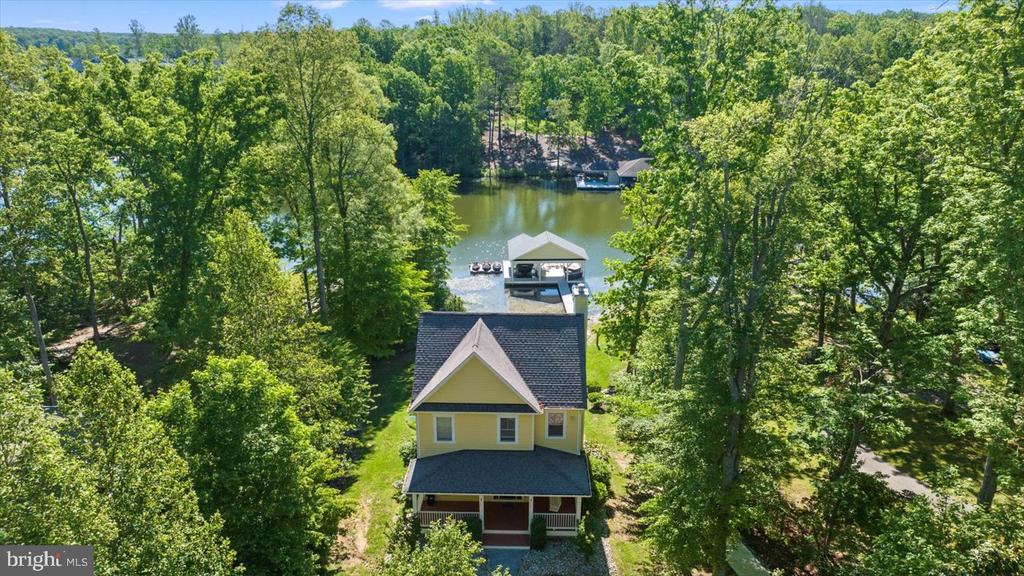 210 Maple Mull
