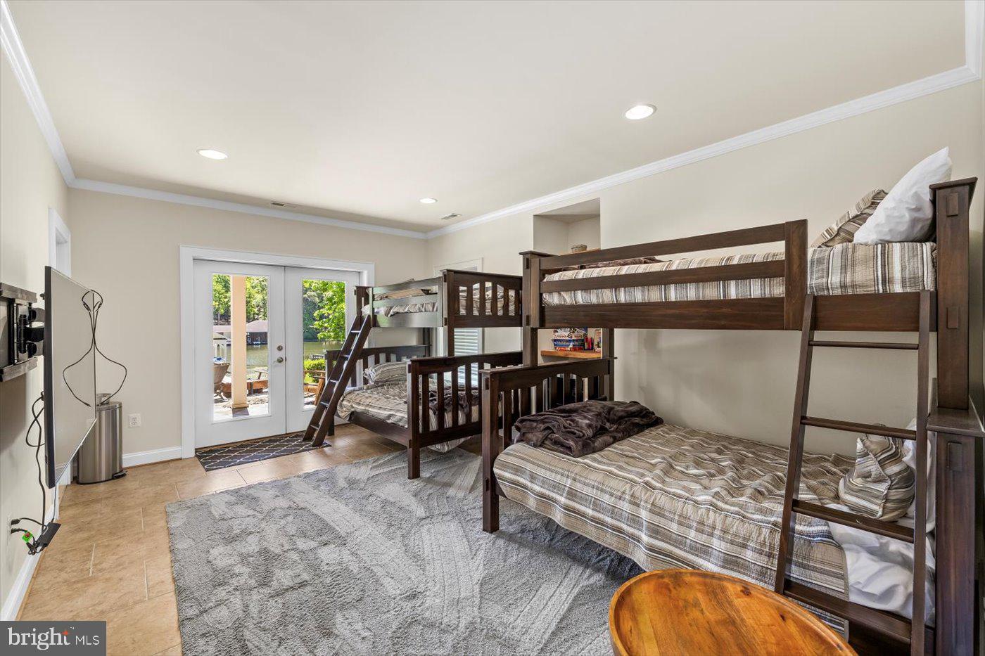 210 Maple Mull