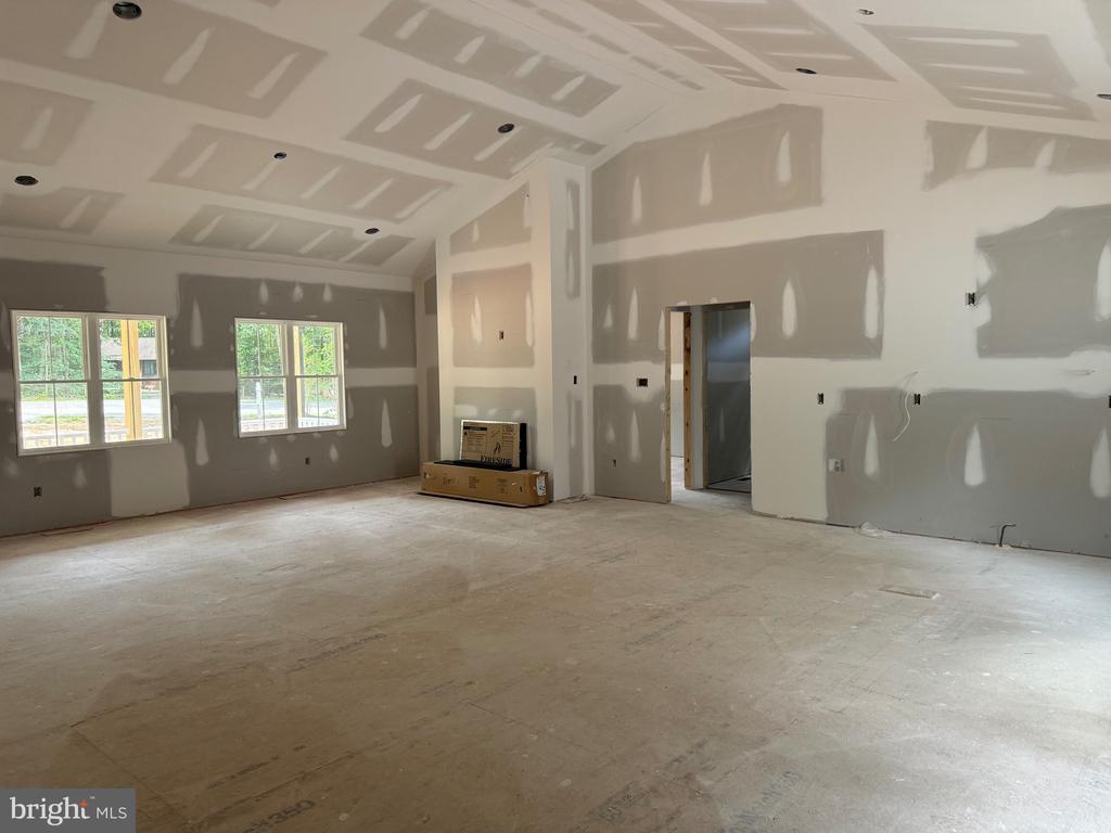 310 HUNT HAVEN