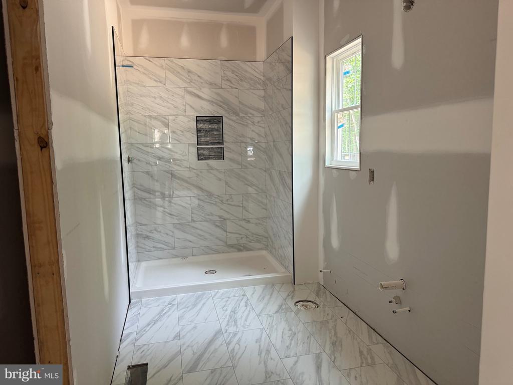 310 HUNT HAVEN