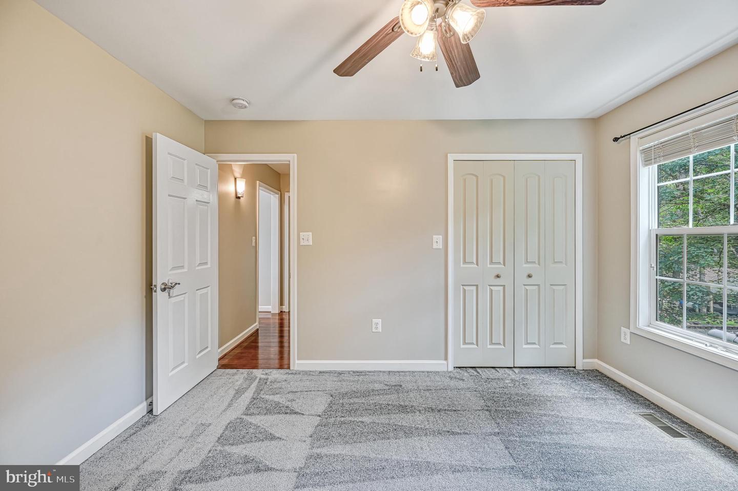 219 Oakwood Dr