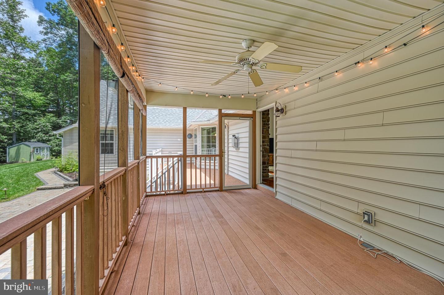 219 Oakwood Dr