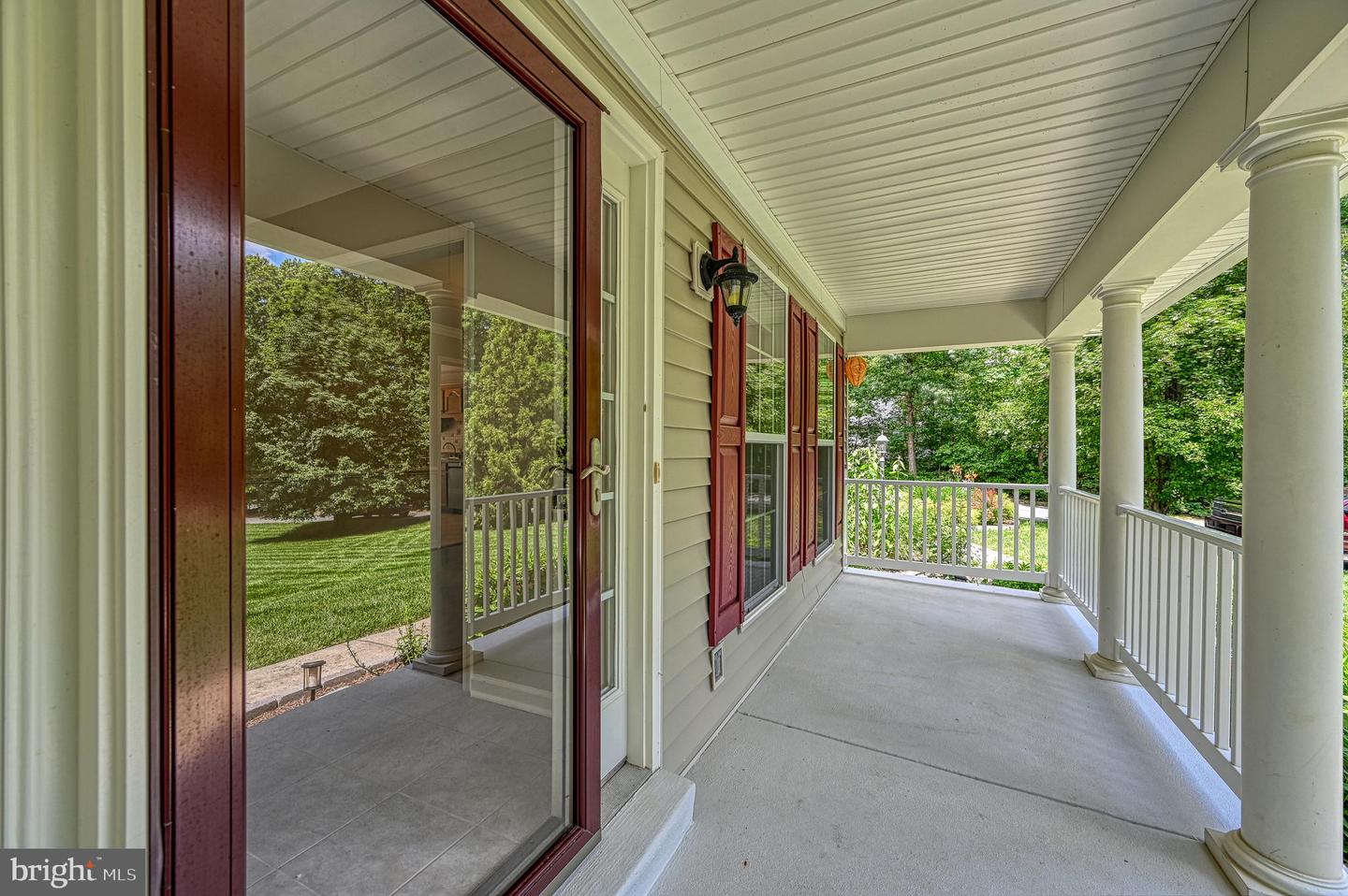 219 Oakwood Dr