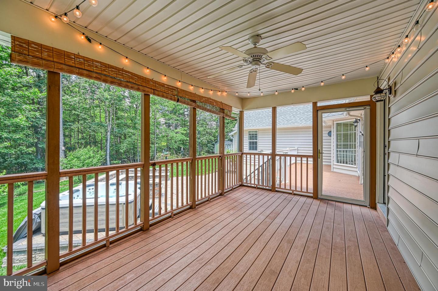 219 Oakwood Dr