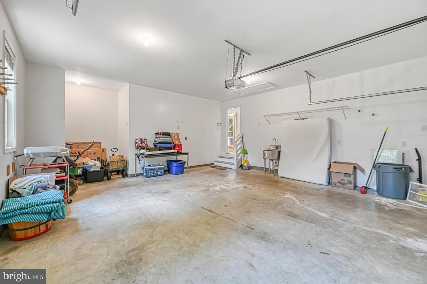 219 Oakwood Dr