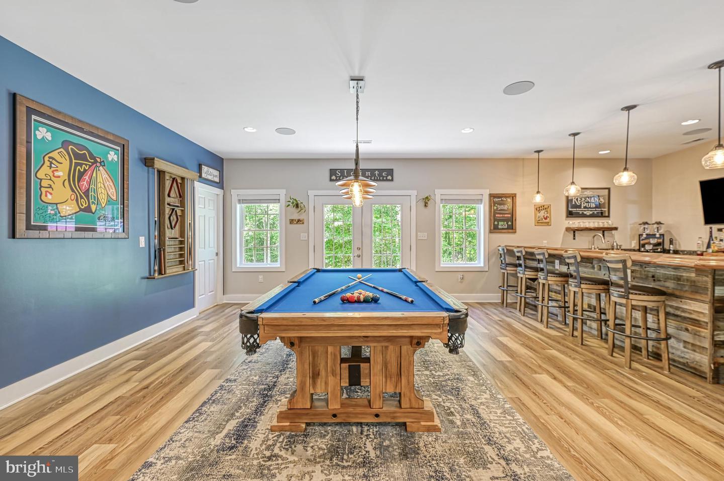 219 Oakwood Dr
